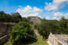 Uxmal11.jpg (303365 byte)