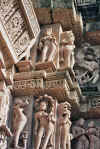 Khajuraho31.jpg (95877 byte)